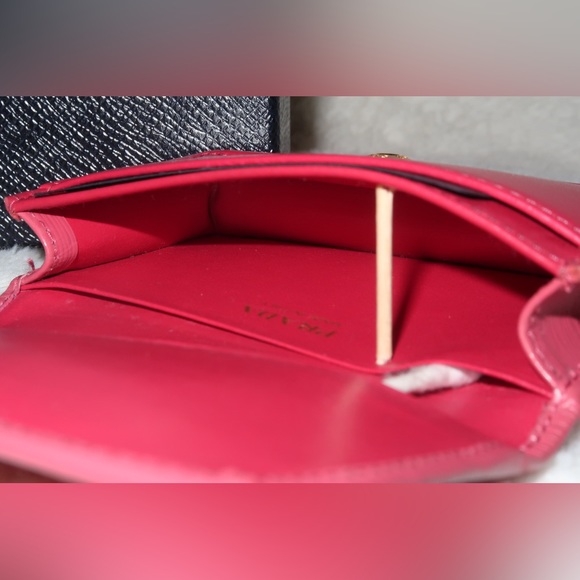 Authentic Prada - Vitello Leather Small Wallet - Picture 17 of 17